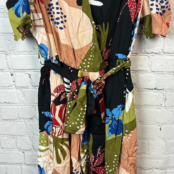 BloomChic Floral Cold Shoulder V Neck Belted Dress Size 12 Large - Picture 4 of 6